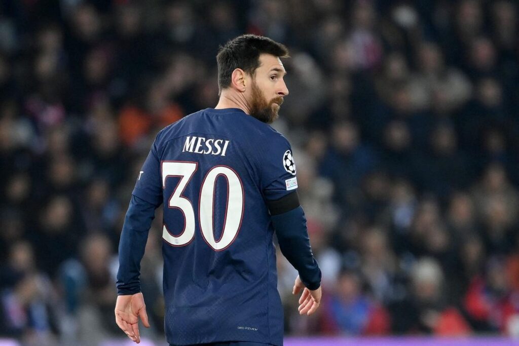¡Oficial! El PSG confirma la salida de Messi