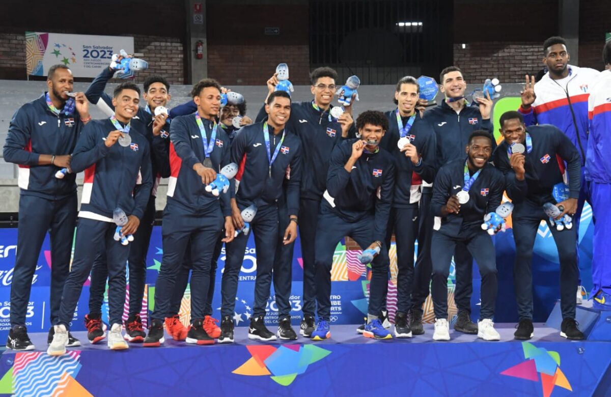 Dominicana cae ante Cuba y se queda con la plata en el voleibol masculino