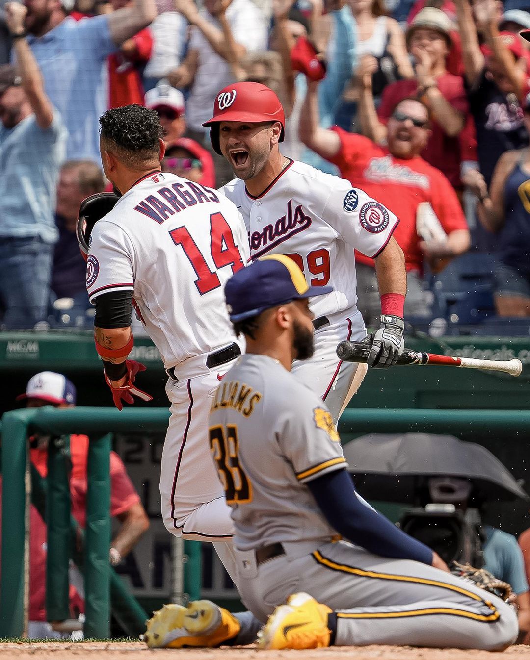 Santana y Contreras dan victoria a Cerveceros, 5-3 ante Nacionales