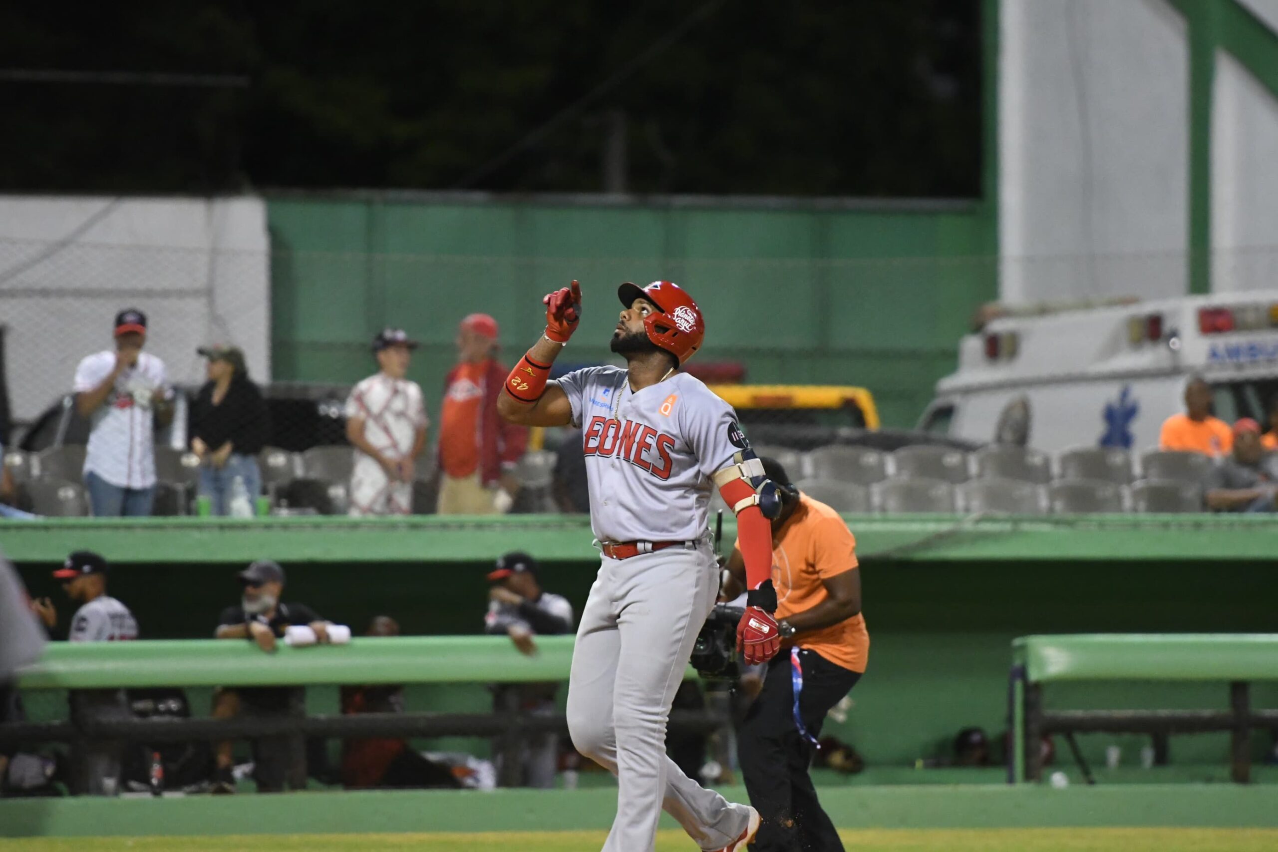 Jean Segura acuerda con los Marlins