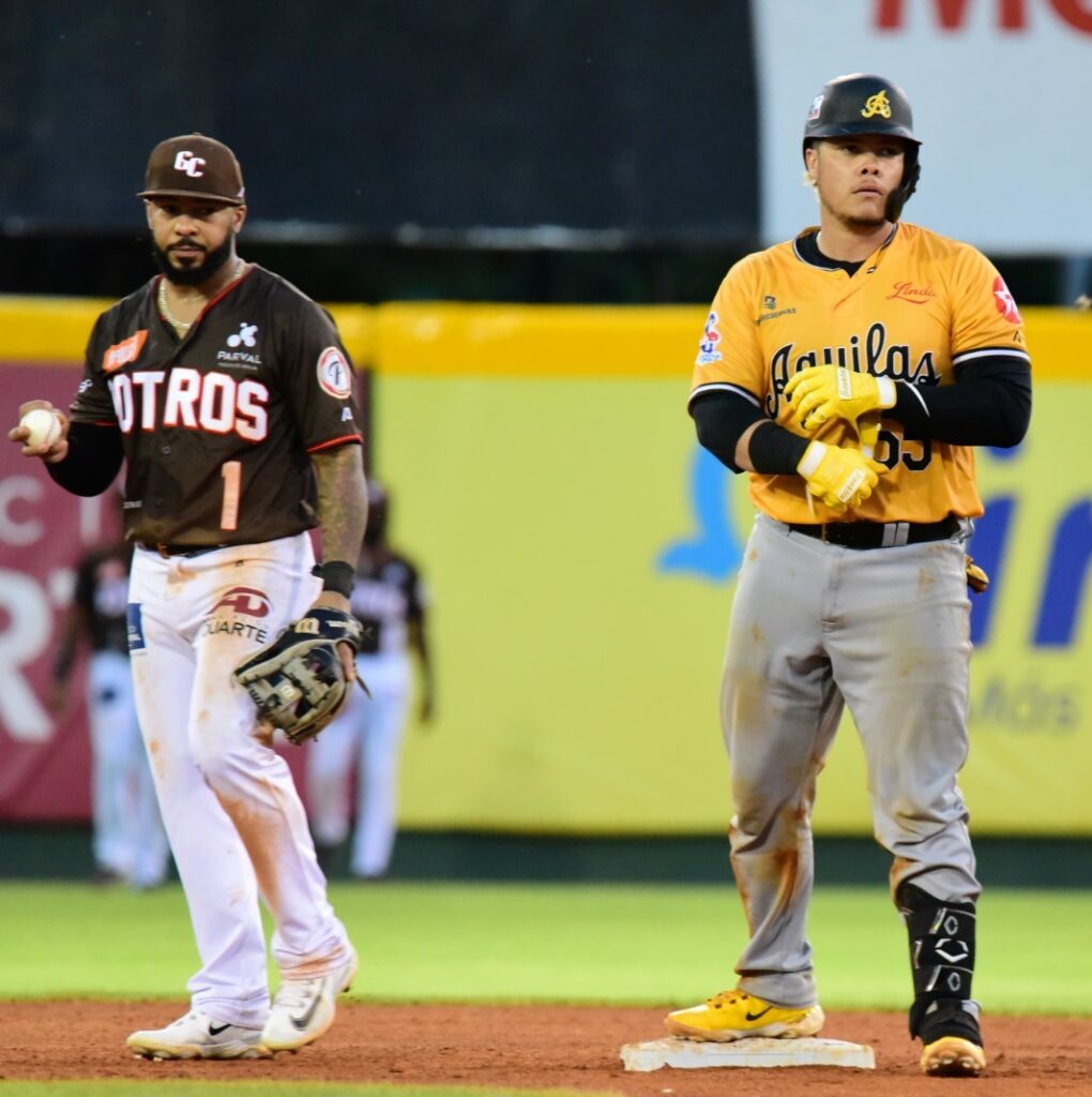 Águilas se imponen a los Gigantes vía blanqueada