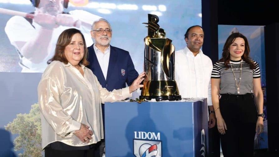 Lidom y Banreservas presenta Copa del torneo 2023-24 dedicado a Onfalia Morillo