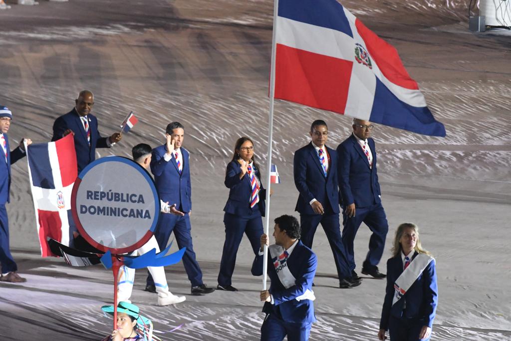 Por ocasión 17 República Dominicana desfila en ceremonia Juegos Panamericanos