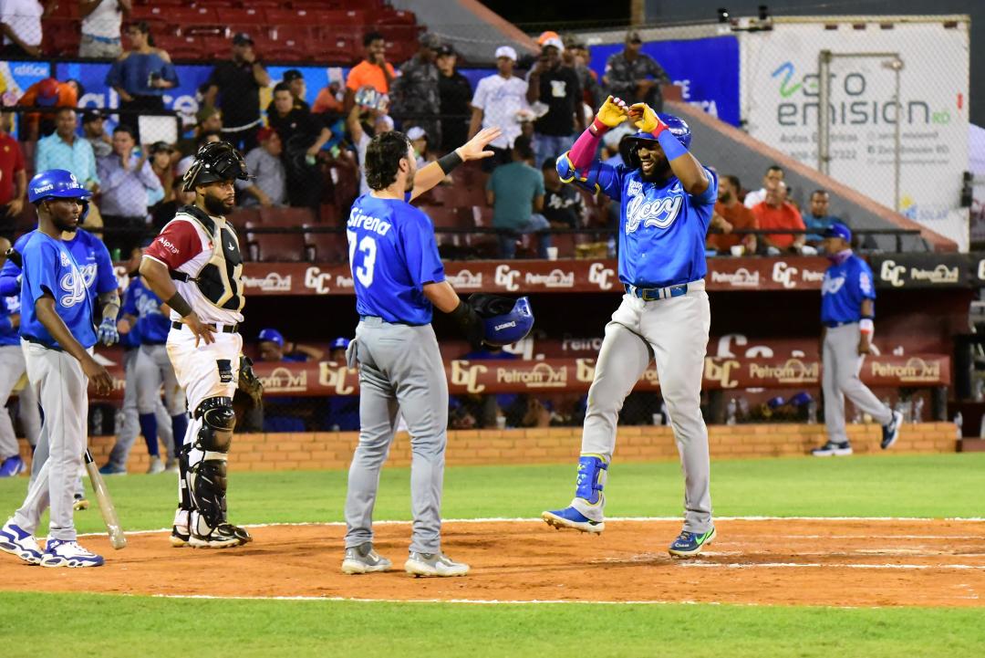 Licey supera a los Gigantes por la vía de la blanqueada