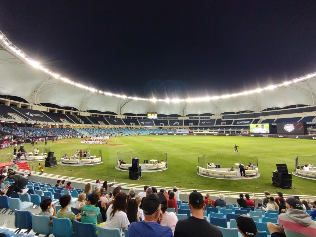 Baseball United incia en Dubai con mucho sabor latino