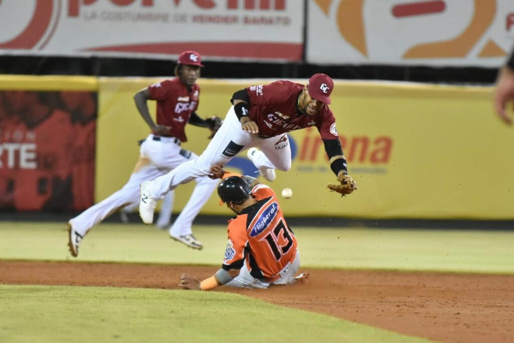 Gigantes obtienen su quinto triunfo en línea