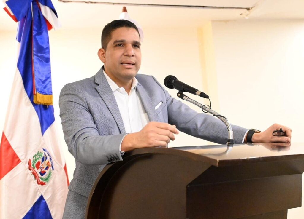 Rafael Uribe certifica Inefi cumplió con pagos de los Juegos Escolares