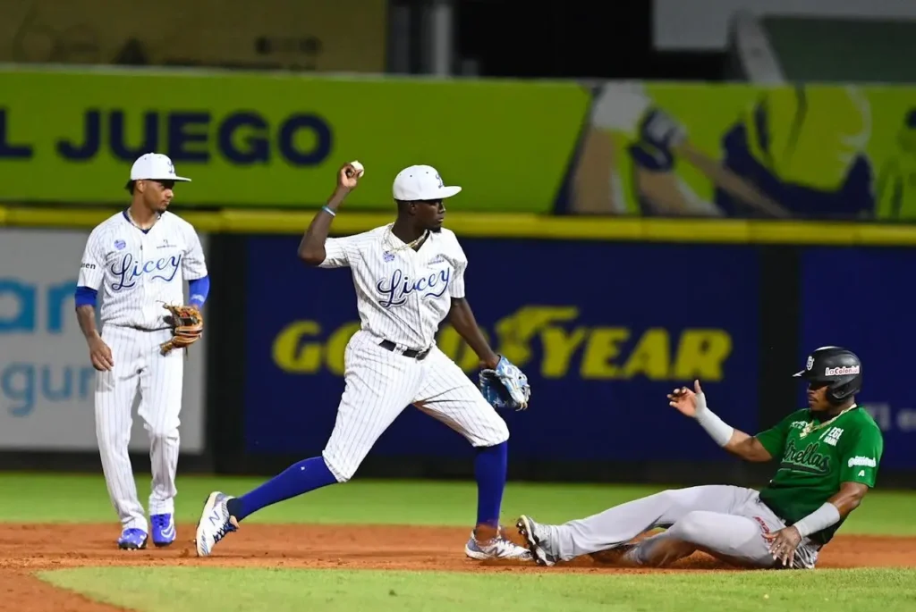 Juego sábado 23 diciembre LIDOM: Estrellas visitan al Licey 11:00 am