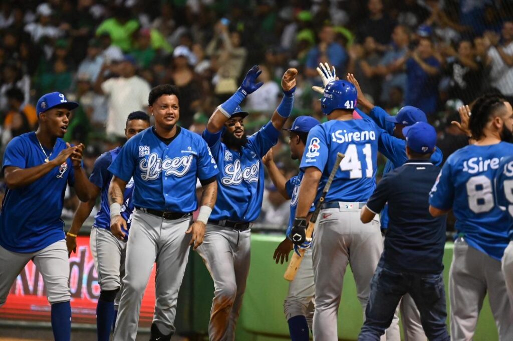 Tigres revalidan campeonato con decisivo triunfo ante Estrellas