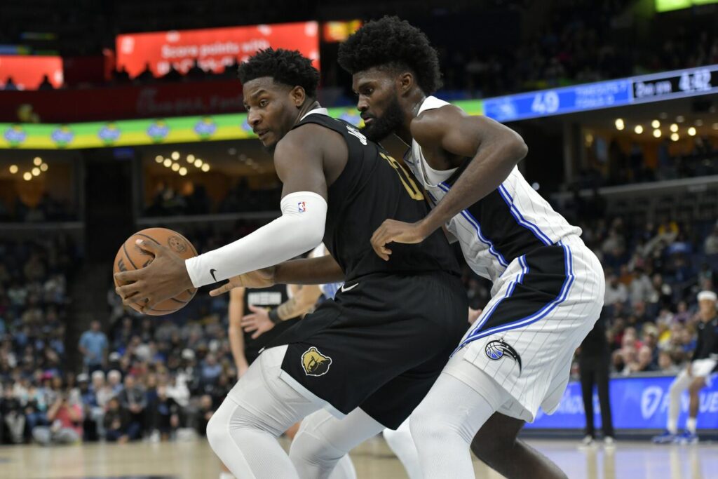 Con 30 puntos de Jackson, Grizzlies superan 107-106 a Magic