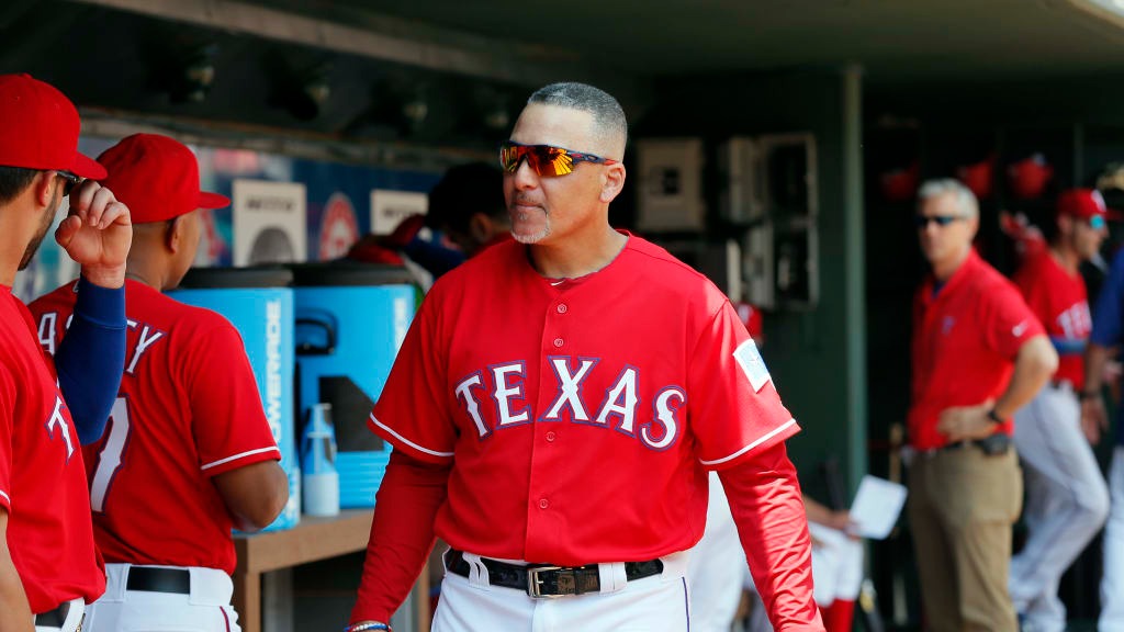 Falleció de cáncer Héctor Ortiz, coach puertorriqueño de los Rangers
