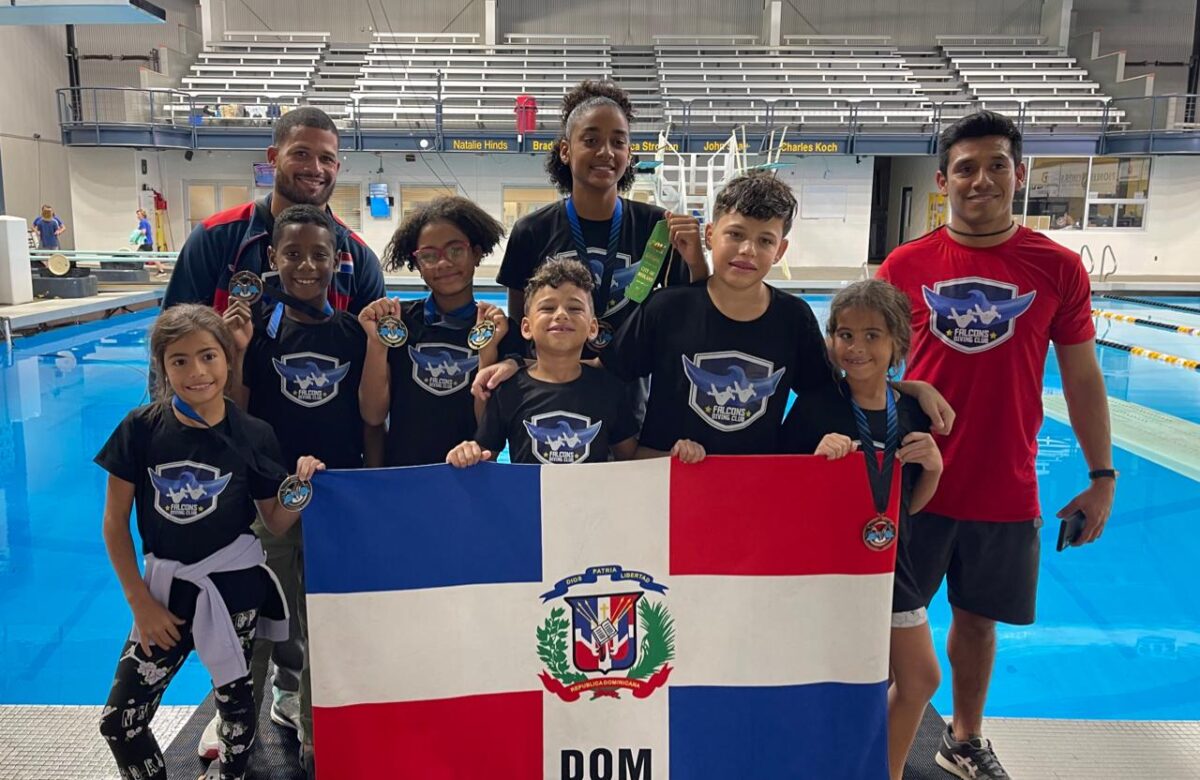 Dominicanos Brillan en Texas: Medallas de Oro y Más en Torneo de Clavados