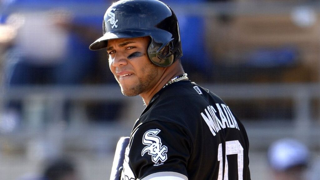 White Sox envían al cubano Yoán Moncada a la lista de lesionados