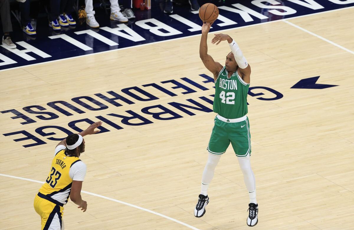 Boston barrió a los Pacers después de recuperarse de un déficit de 3-0 en las finales de conferencia del año pasado para forzar un séptimo juego.
