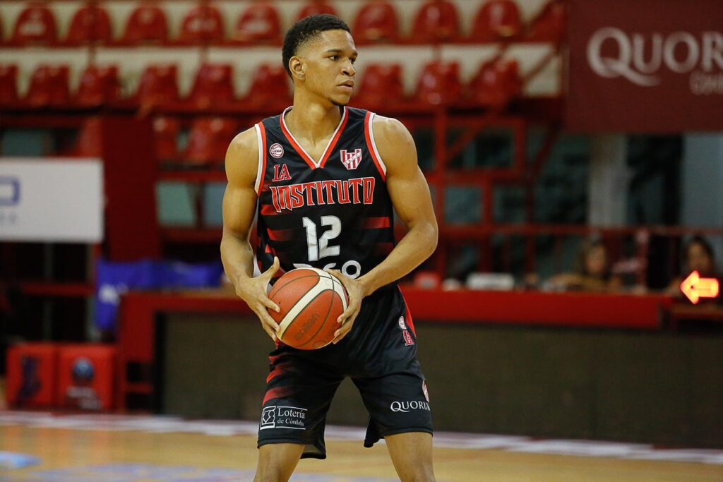 Soles y Metros intercambian jugadores para torneo LNB