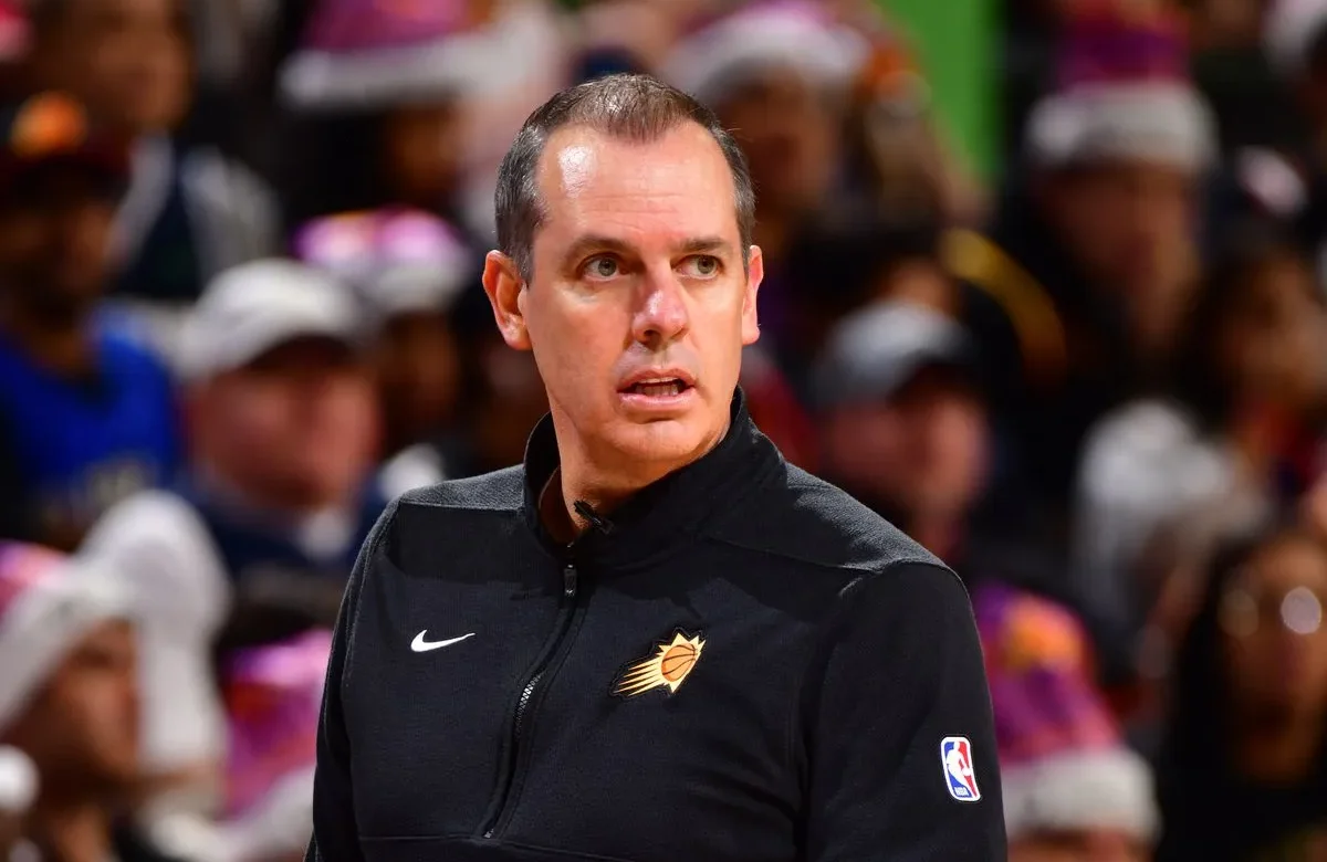 Los Suns han despedido al entrenador Frank Vogel