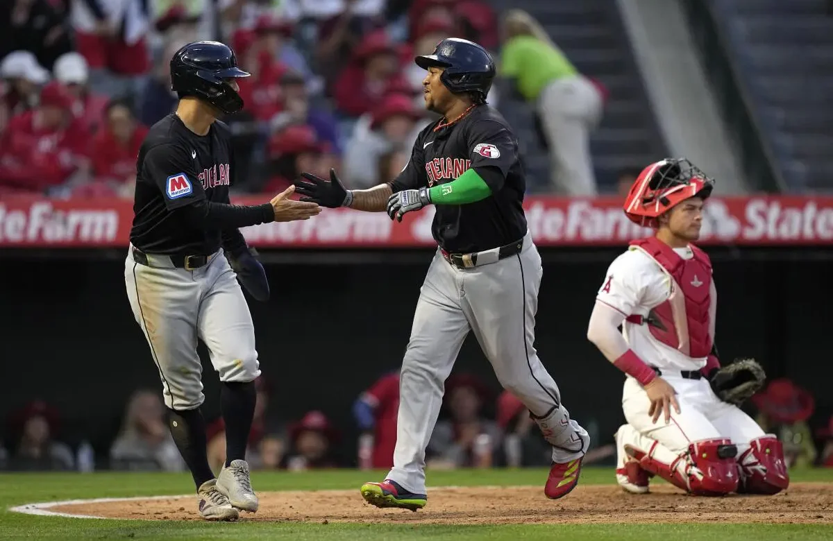 José Ramírez conectó dos jonrones en el duelo que Cleveland venció a Anaheim parte de los resultados de MLB dle 24 de mayo