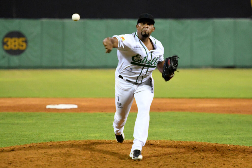 Toros fortalecen su bullpen con cambio con las Estrellas