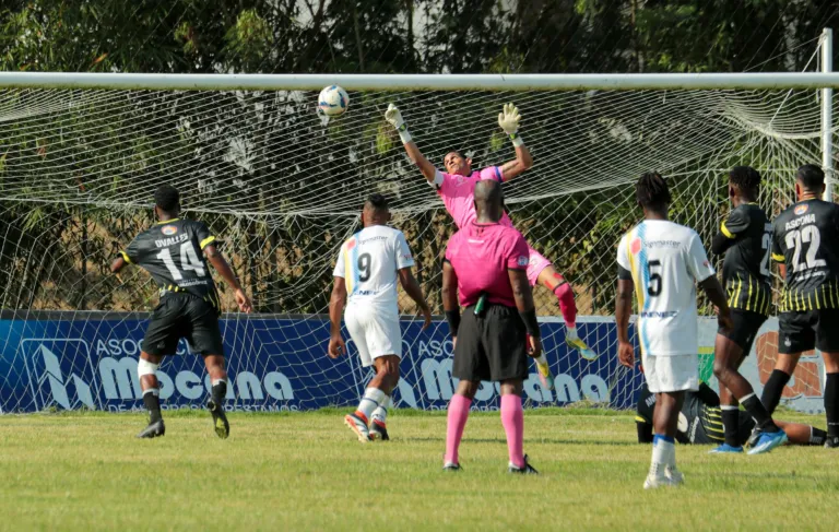 Gol de Gustavo Azcona guía a Moca FC ante Atlántico FC