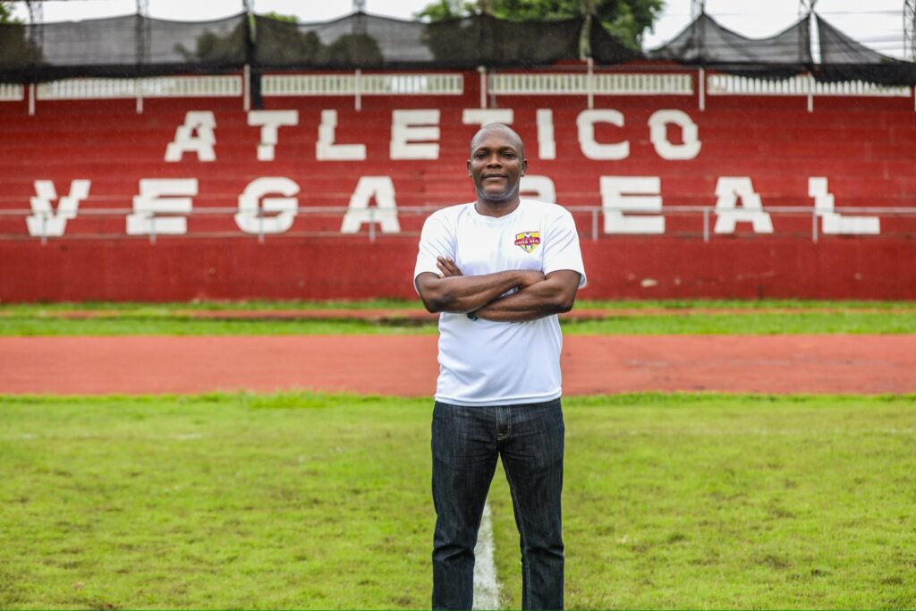Webens Princimé nuevo DT del Atlético Vega Real
