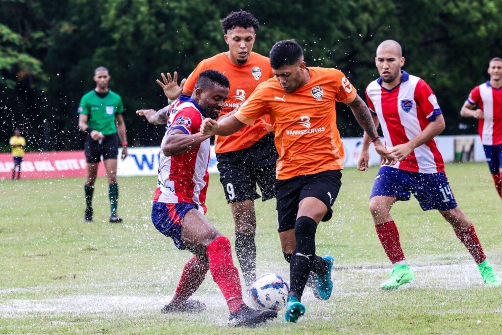 Delfines vence a Cibao FC en partido de reasignado de la jornada 8