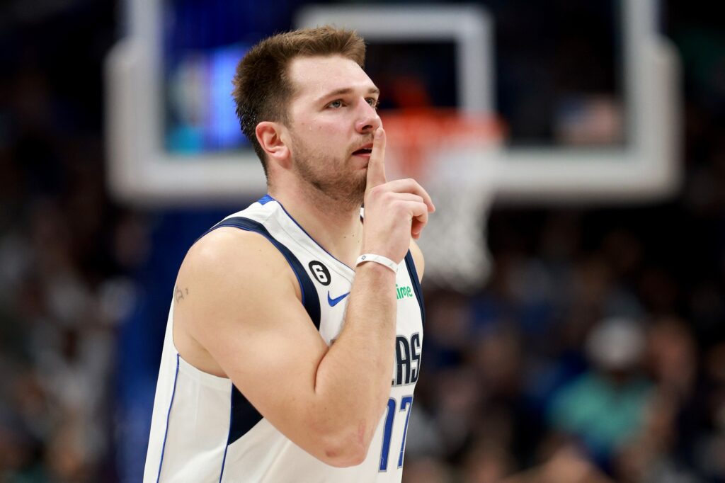 Los Mavericks de Dallas pasan a la final de la Conferencia Oeste de la NBA