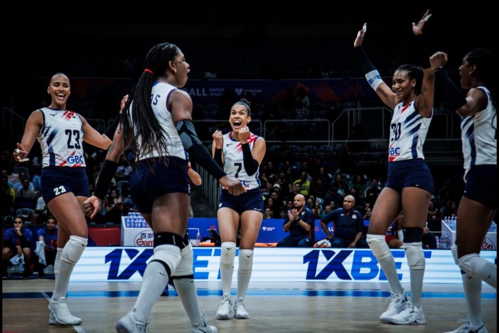 Las Reinas del Caribe derrotan 3-1 a Serbia en debut en LVN