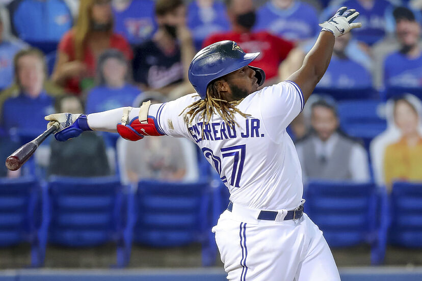 Azulejos someten a Orioles con jonrón de Vladdy Jr