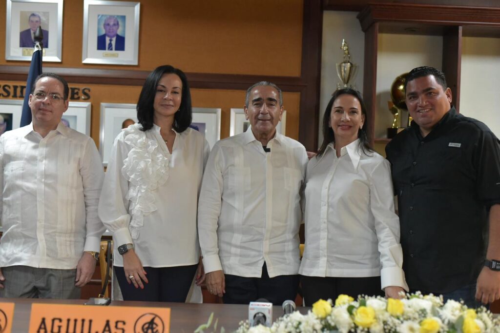 Víctor García Sued reelecto para presidir el Consejo Directivo de Águilas Cibaeñas