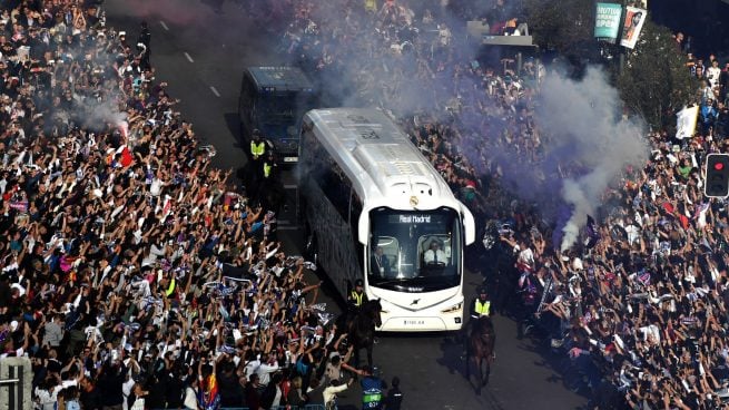 Fánaticos recibieron por todo lo alto al Real Madrid