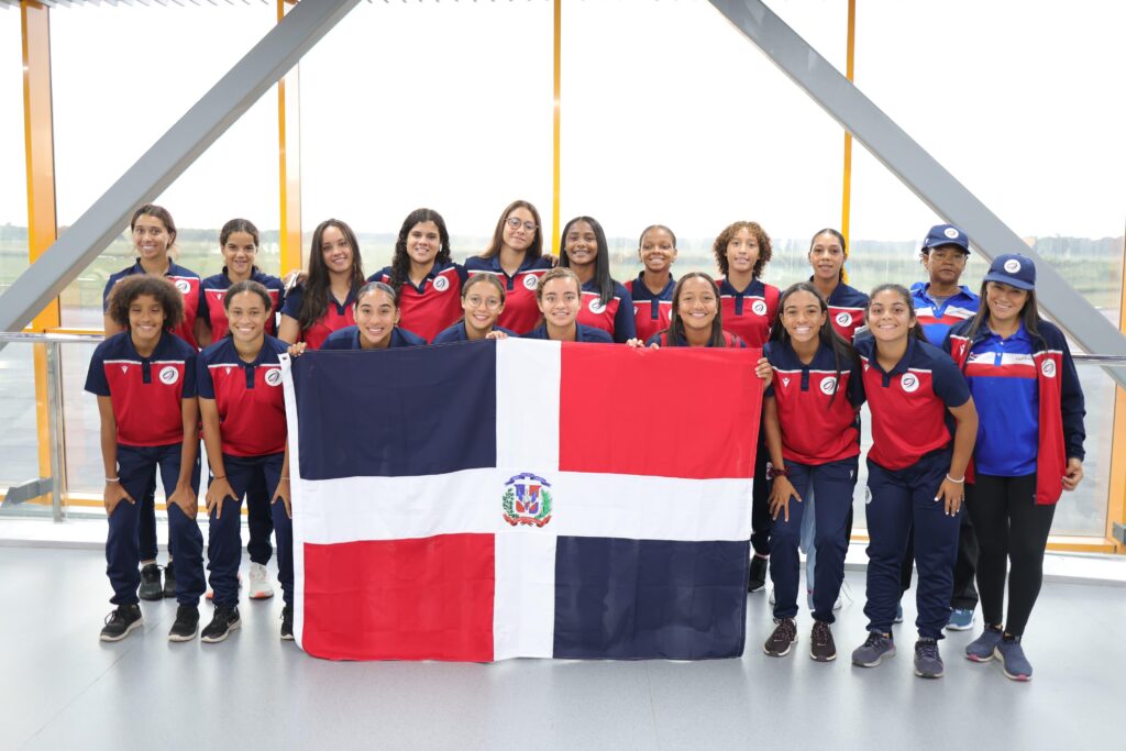 Sub-17 RD Femenino viaja a Colombia para realizar entrenamientos para el Mundial