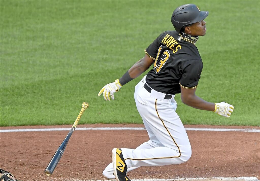 Piratas colocan a Ke'Bryan Hayes en lista de lesionados