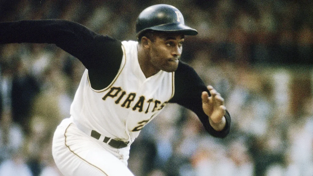 Clemente, quien jugó 18 temporadas para los Piratas y dedicó gran parte de su vida a trabajos humanitarios y filantrópicos