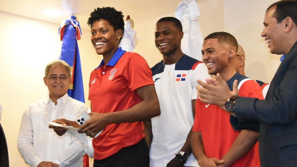Gobierno dominicano entrega incentivos a los Atletas que ganaron medalla en París 2024