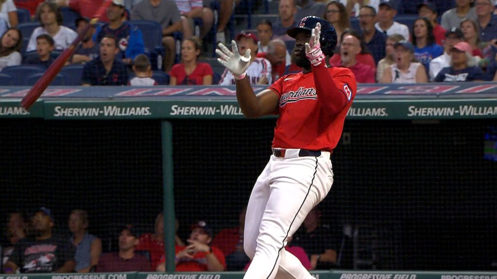 Jhonkensy Noel jonron de 430 pies eln los resultadosde MLB del13 de agosto