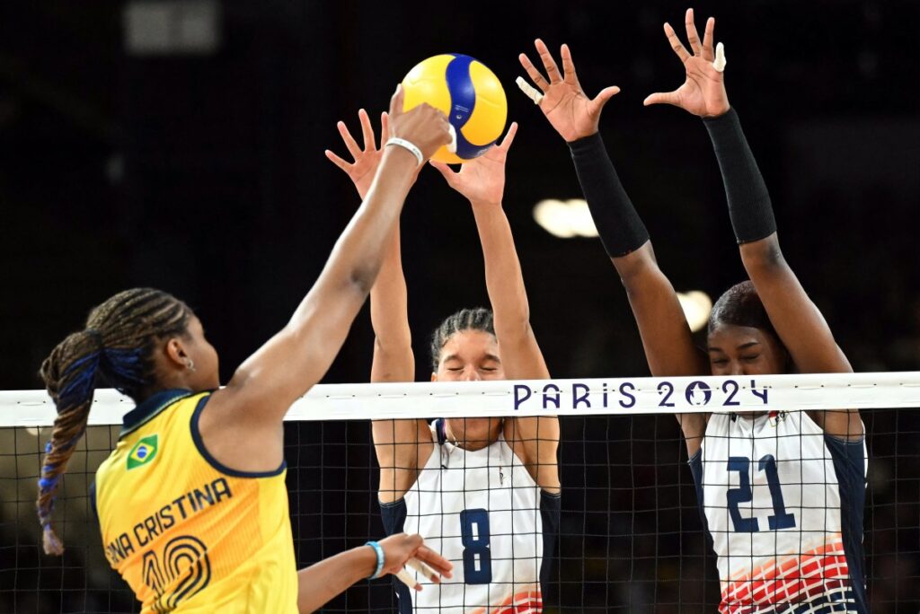 Las Reinas del Caribe son eliminadas de París 2024., luego de caer en tres sets frente a las Brasileñas, este martes en la mañana.