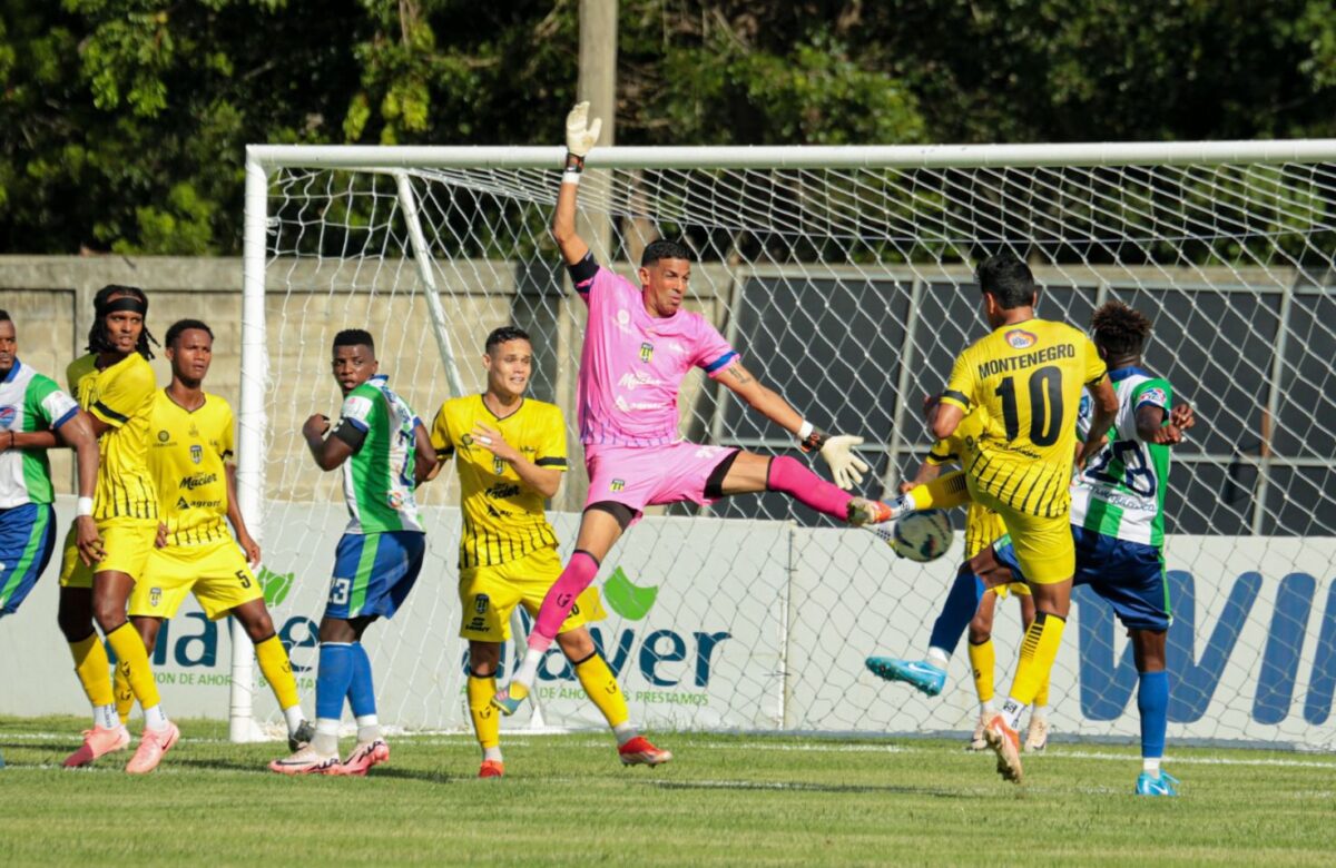 Moca gana y clasifica a la semifinal temporada 2024 de la LDF