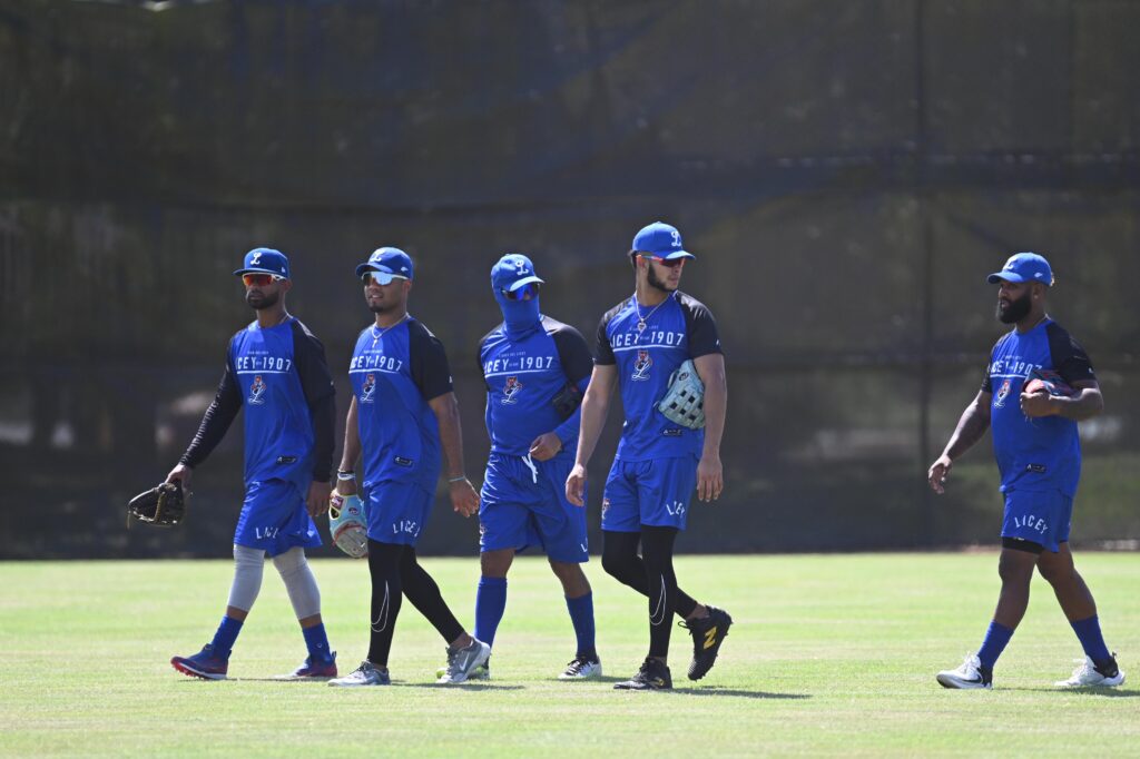 Hernández, Lugo, Cerda y García se unen al campamento de los bicampeones