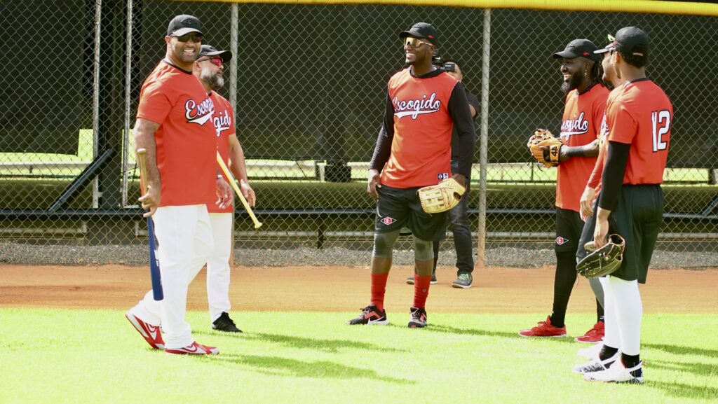 Presencia de Lake y Almonte impresiona al estratega Albert Pujols