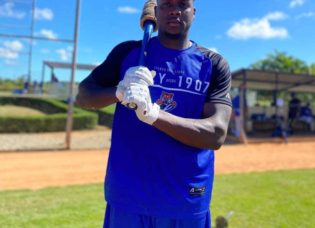 Aristides Aquino se integra a los bicampeones; Gilbert Gómez advierte avances en roster