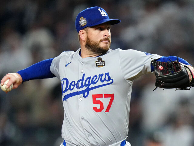 Los Cachorros adquieren a Brasier de los Dodgers