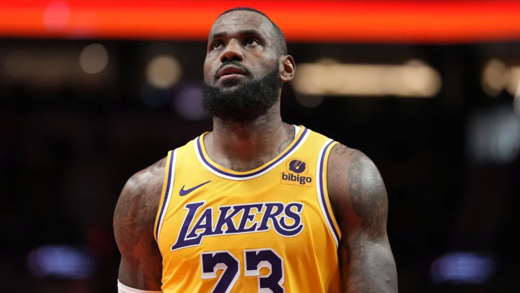 James se someterá a nuevos exámenes este lunes para conocer mejor el alcance de su lesión.