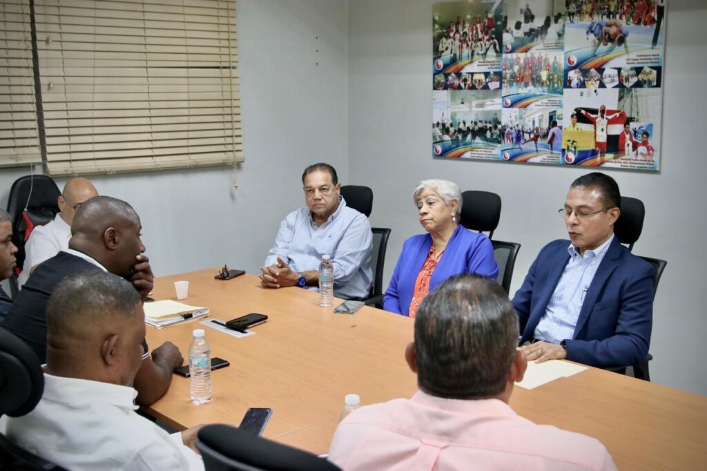 “La primera serie será la de la Zona Metropolitana y será el próximo domingo, desde las ocho de la mañana, en el club Mauricio Báez “, explicó Camacho.