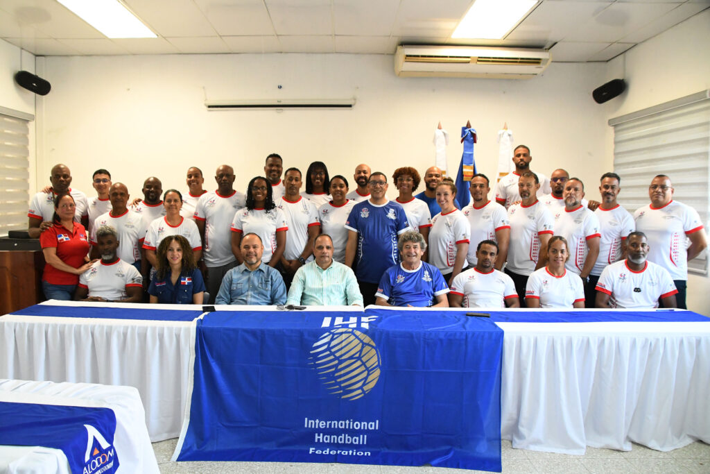 COD inicia curso internacional para entrenadores balonmano