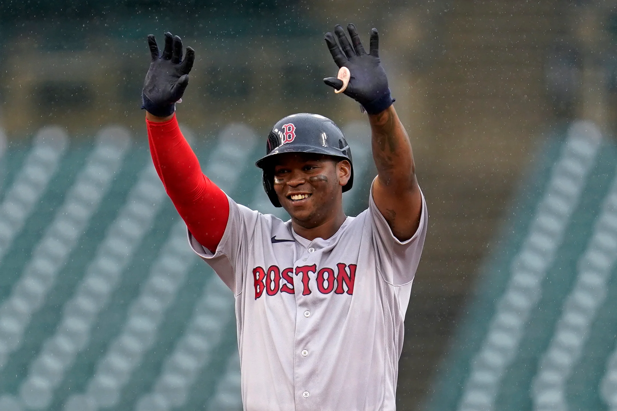 Rafael Devers iguala histórica marca de David Ortiz y Ted Williams con Boston