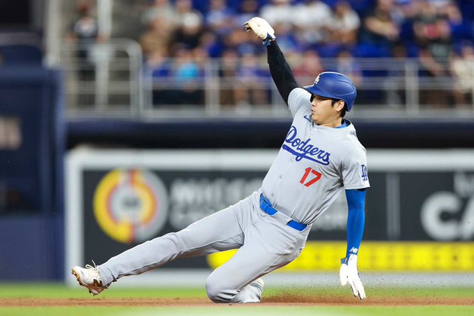 Shohei Ohtani abre con jonrón por 2do día seguido, toma el liderato de MLB