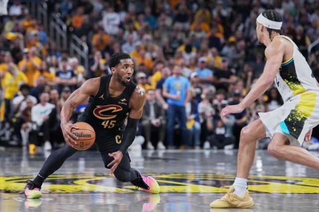 Donovan Mitchell en duda para los Cavs tras esguince de tobillo izquierdo