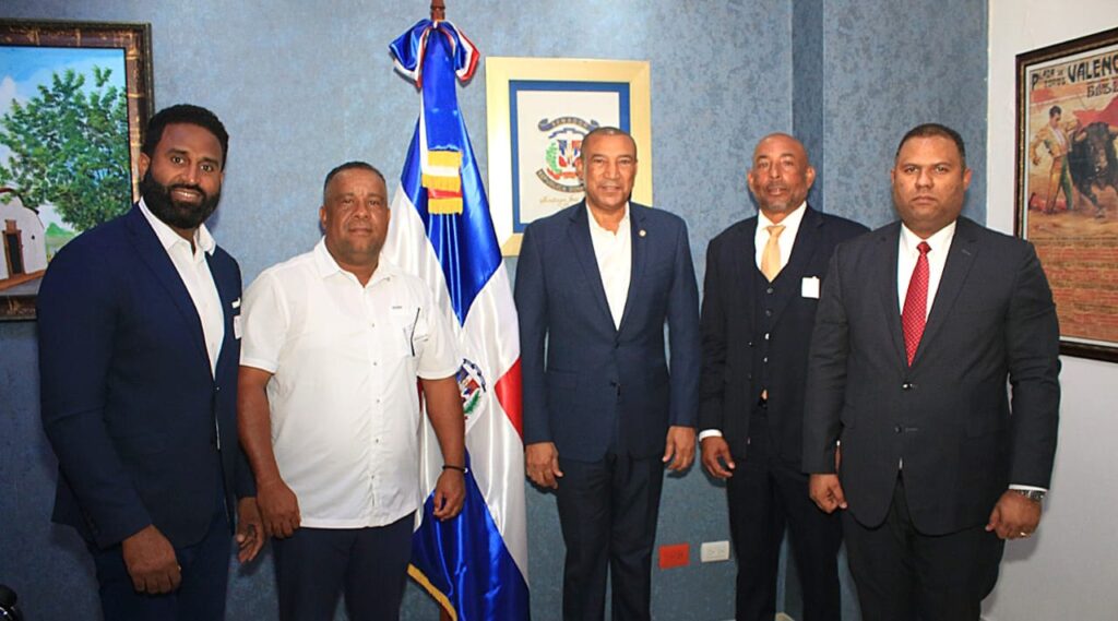 AIBI entrega propuesta de la «Ley Solidaridad para el béisbol»