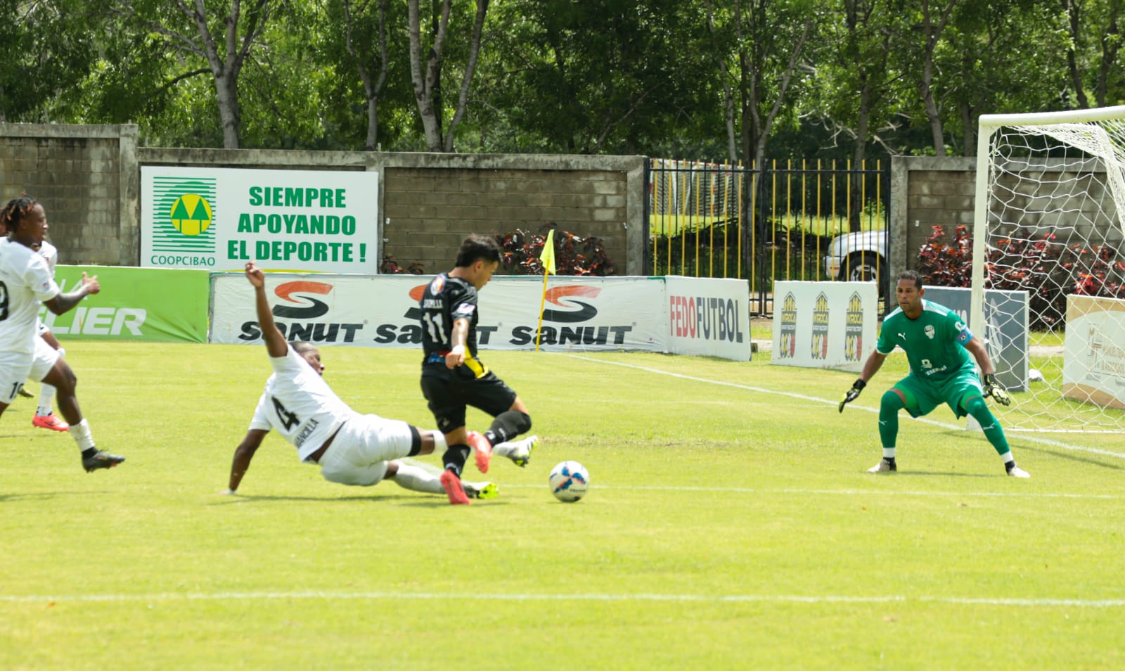 Cibao FC toma ventaja en el Clásico Cibaeño y se impone 0-2 en la ida de semifinales Copa LDF 2025