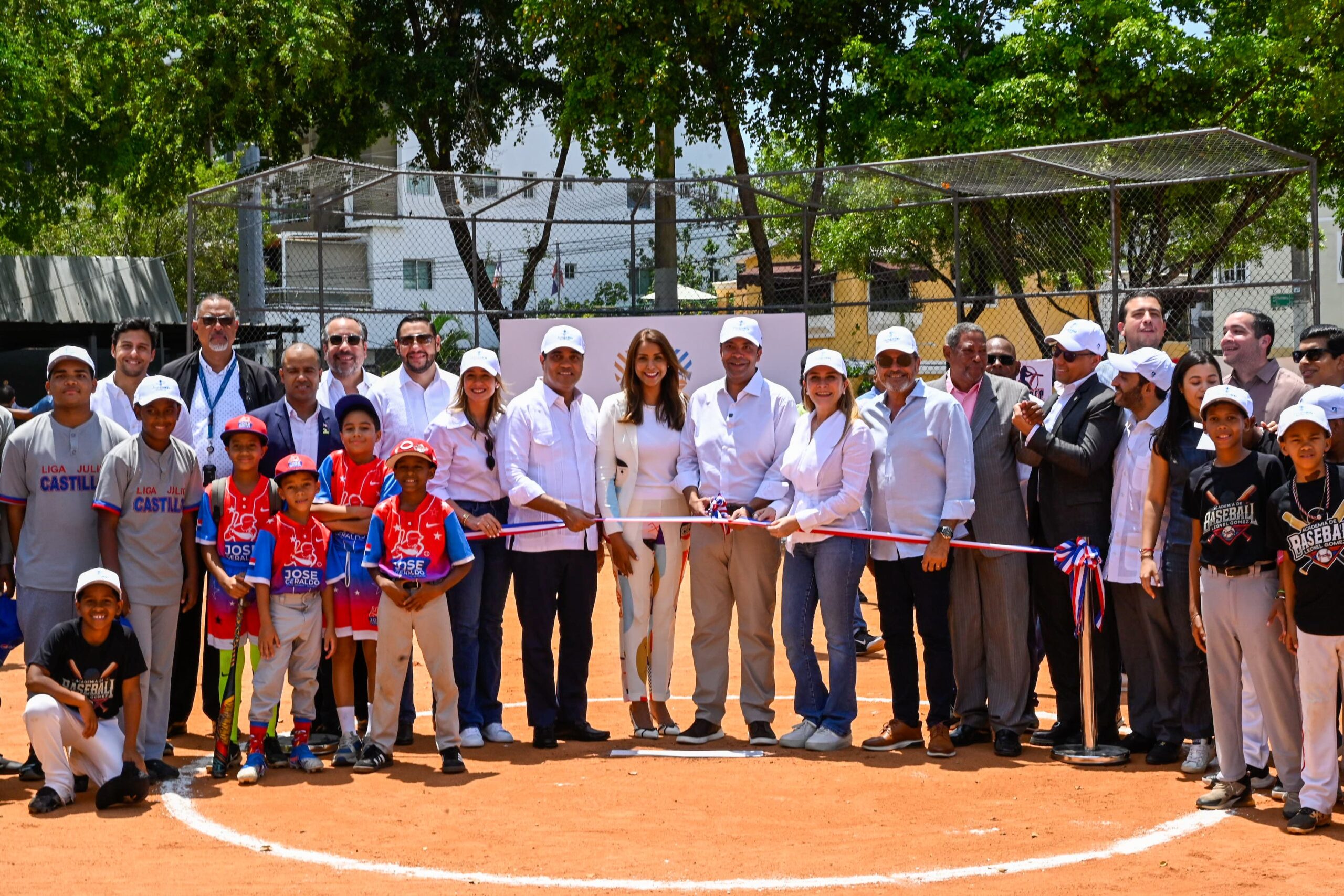 Banreservas lanza “Juega RD” con el remozamiento del Play Los Restauradores, en el Mirador Sur